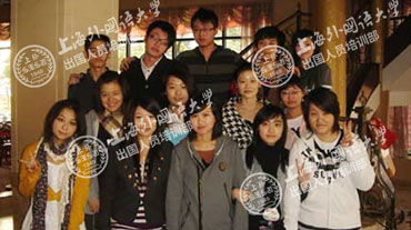 上海外國(guo)語大(da)學(xué)出國(guo)留學(xué)人(ren)員(yuan)培訓部(bu)加(jia)拿(ná)大(da)TOP10名(míng)校留學(xué)橋
